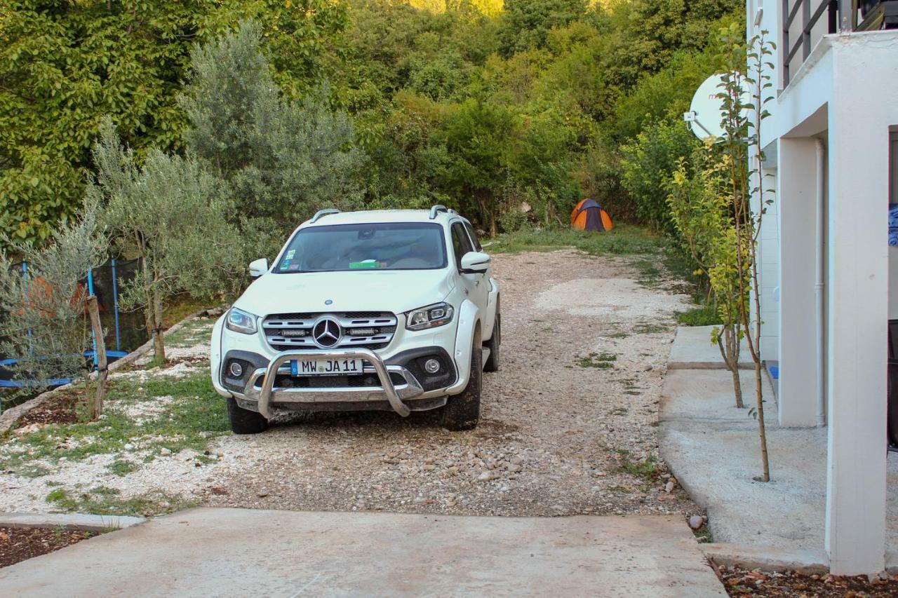 Auto Camp Radoman Hotel Virpazar Eksteriør billede